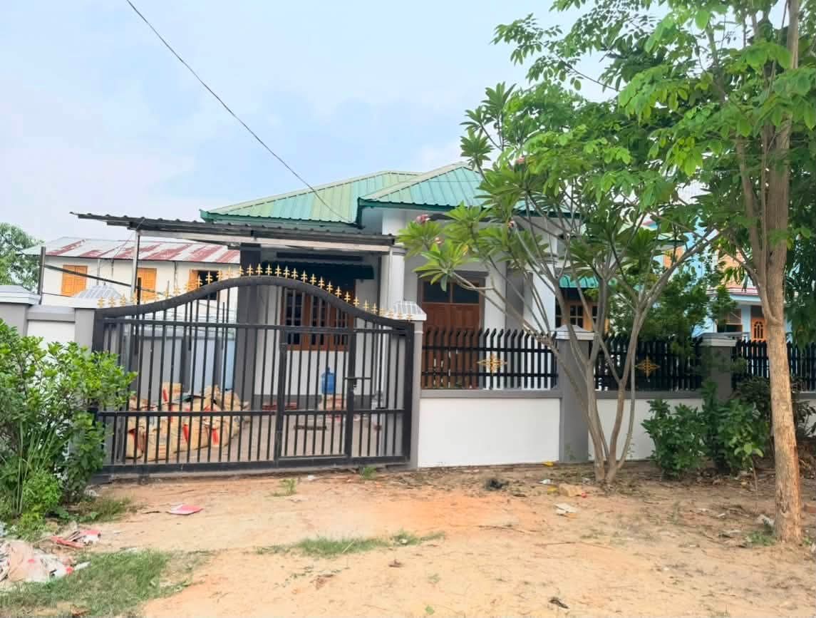 ဇမ္ဗူသီရိမြို့နယ်၊ သာယာကုန်းရပ်ကွက်တွင်ရှ…