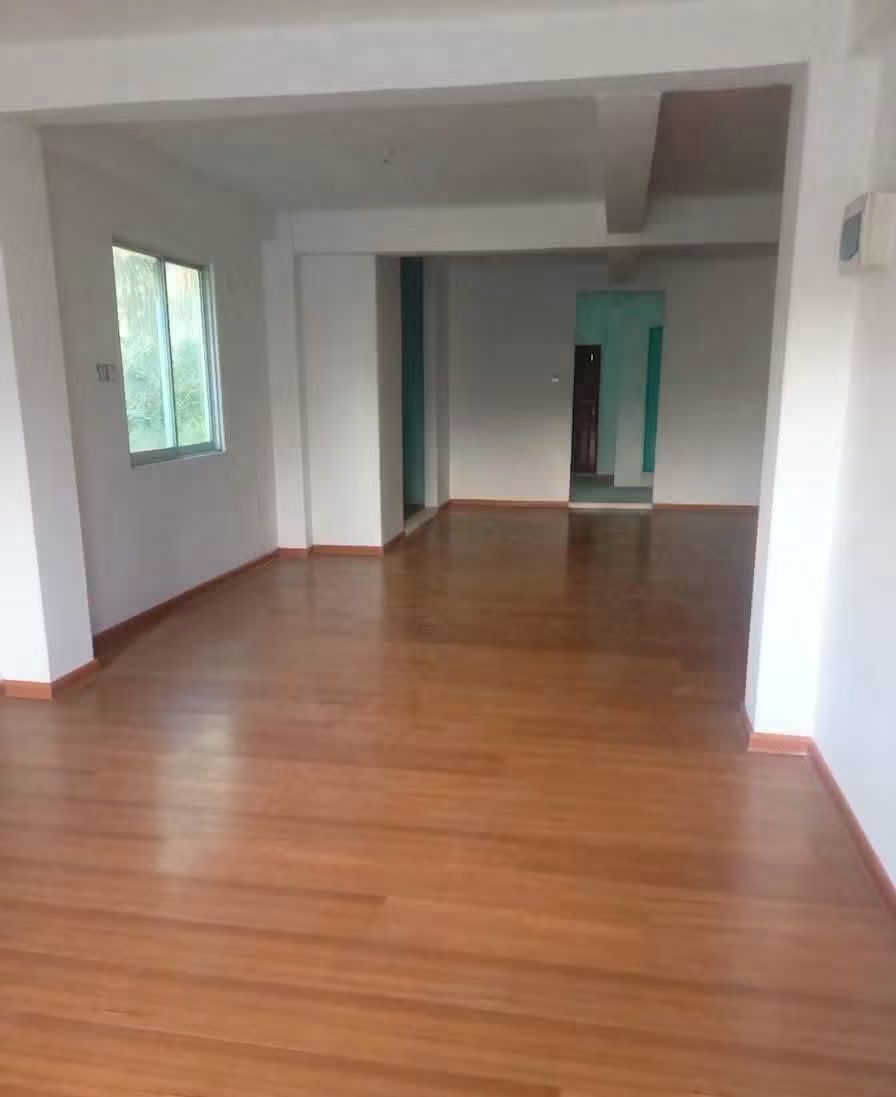 🏠 အင်းစိန်မြို့နယ် ပထမထပ် တိုက်ခန်းအရောင်း