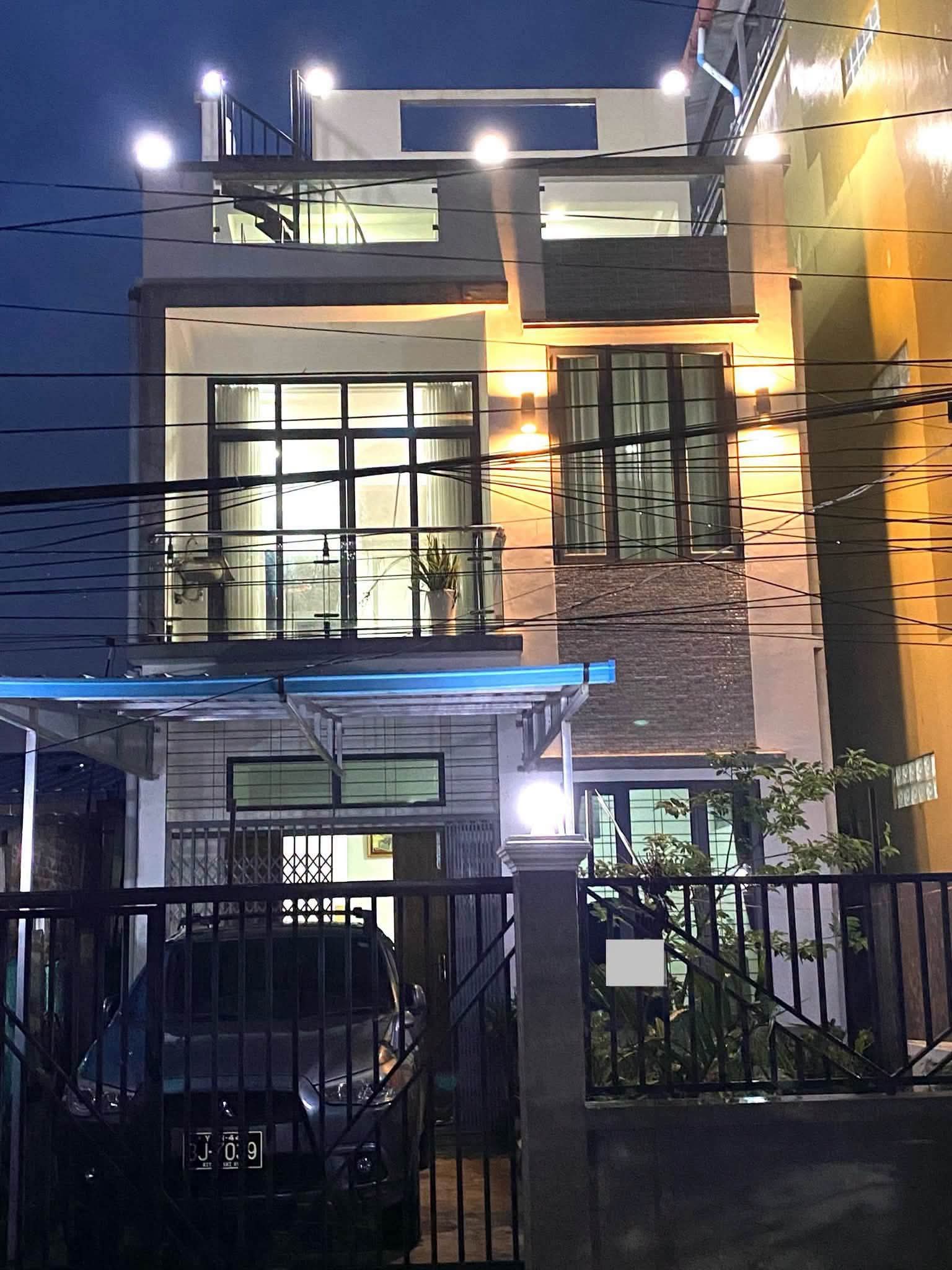 🏠 မြောက်ဒဂုံ ၃ ထပ်တိုက်အရောင်း