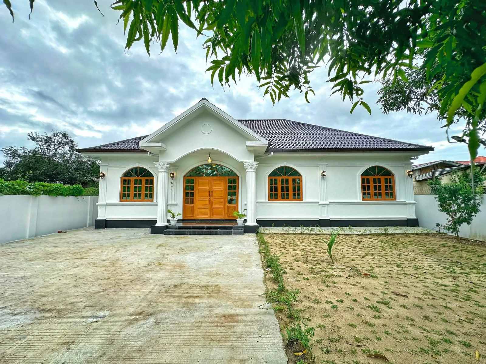 ပုဗ္ဗသီရိမြို့နယ်၊  မင်္ဂလာဒီပရပ်ကွက်၊ ရွ…