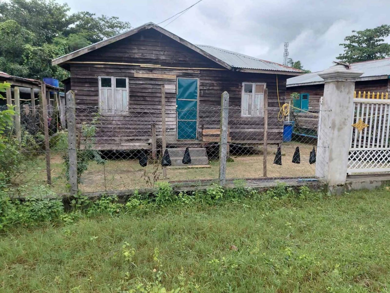 ပုပ္ပသီရိမြို့နယ်၊တပင်ရွှေထီးရပ်ကွက်၊၊အင်…
